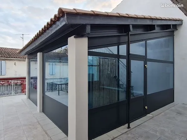 A LOUER - Local professionnel climatisé de 26m2 au coeur de Saint Rémy de Provence