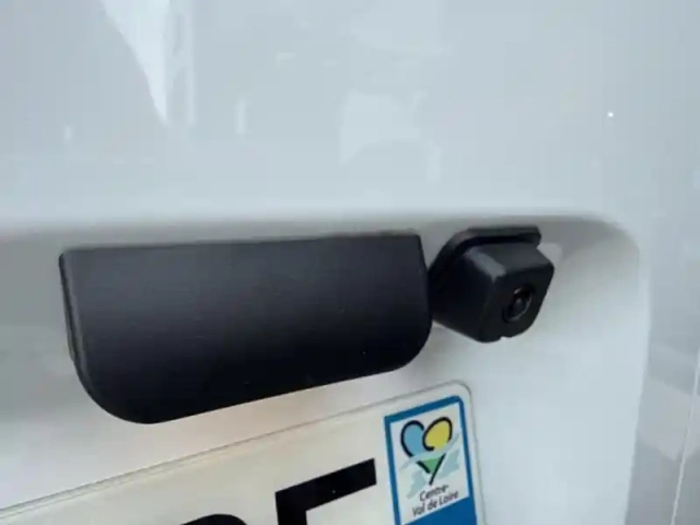Opel Combo cargo m charge utile majorée diesel 100ch pack premium connect — photo 14