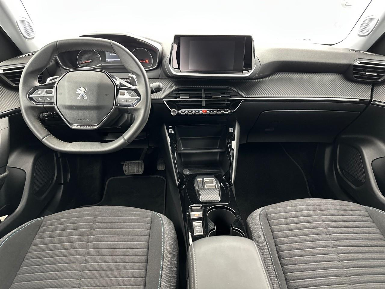 Peugeot 2008 puretech 130 s&s eat8 style — photo 11