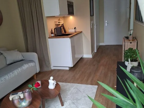 Studio 1 pièce 19 m²