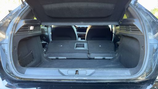 Peugeot 308 1.5 BlueHDi 130 EAT8 - Allure Pack – 2023 – 54298 km – Diesel – Boîte Automatique — photo 22
