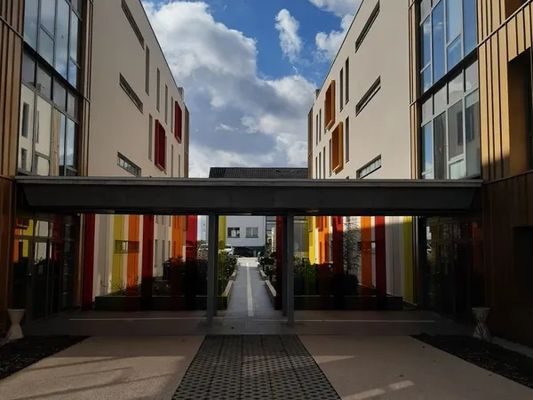 BUREAUX A LOUER - AMIENS SUD - de 110 m² à 246 m² environ
