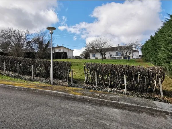 Terrain constructible 820 m² - Boulazac Isle Manoire - Prix revu à la baisse