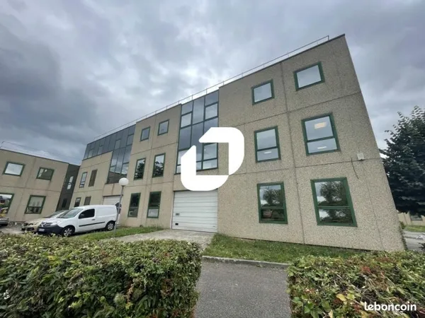 Local d'activité 1 334 m²