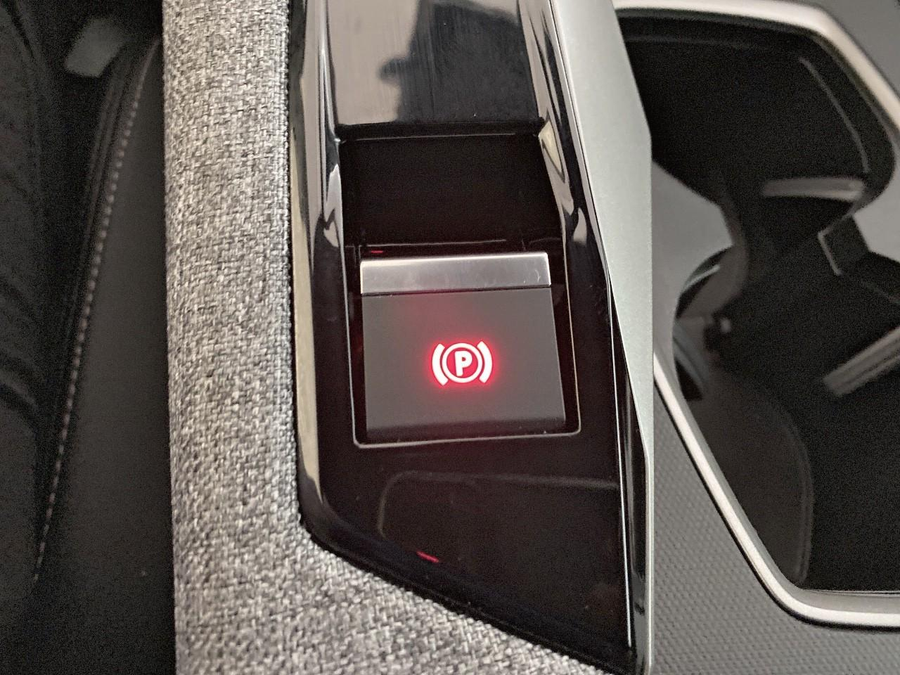 Peugeot 5008 hybrid 145 ch e-dcs6 allure — photo 19