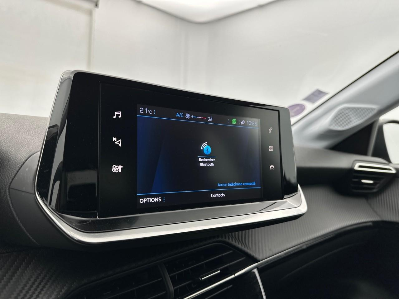 Peugeot 208 puretech 100 s&s bvm6 style — photo 23