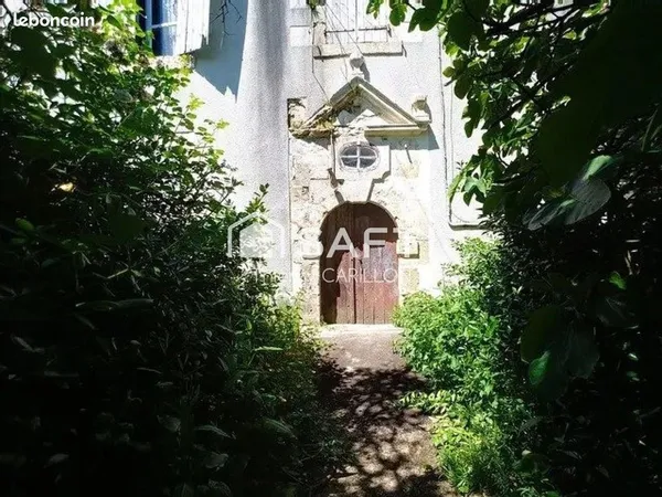 Maison 9 pièces 240 m²