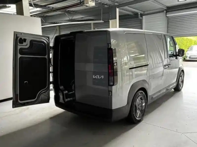 Kia Pv5 cargo l 163ch 71,2kwh plus — photo 6