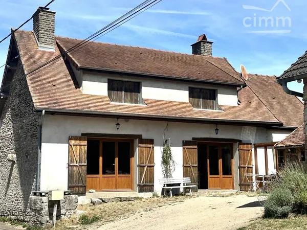 Maison ancienne de caractère avec dépendance (65m²)– Vic-sous-Thil-145000€