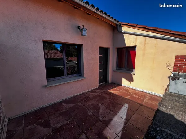 🏡 À LOUER - Bel appartement T3 de près de 80 m² avec terrasse à Ennezat