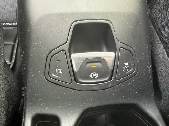 Jeep Renegade 1.3 turbo t4 190 ch phev at6 4xe eawd — photo 27