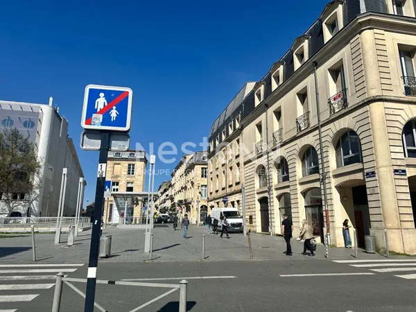 BAR LICENCE IV quartier Gambetta, Mériadeck