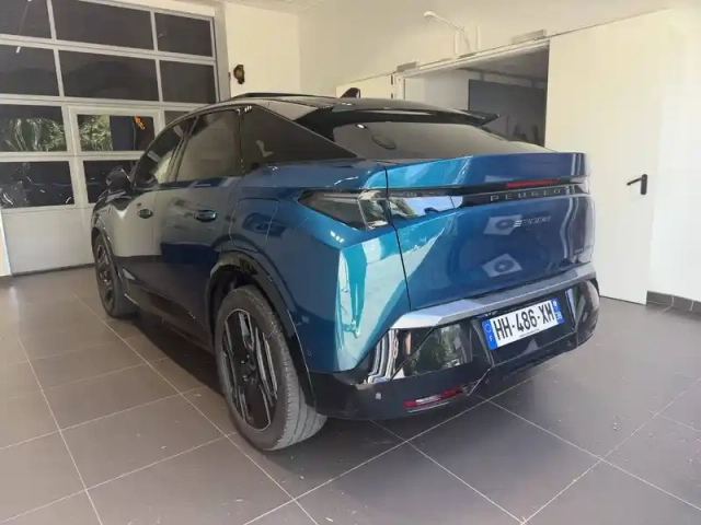Peugeot 3008 electrique 325 ch 4x4 73 kwh — photo 7
