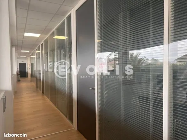 Bureaux 167 m²