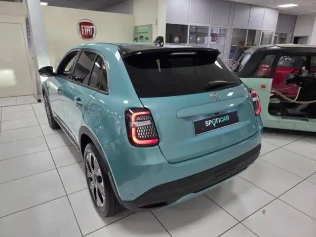 Fiat 600 e 156ch 54kwh la prima — photo 3