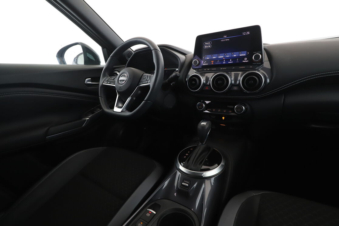 Nissan Juke 1.6 Hybrid N-Connecta — photo 12