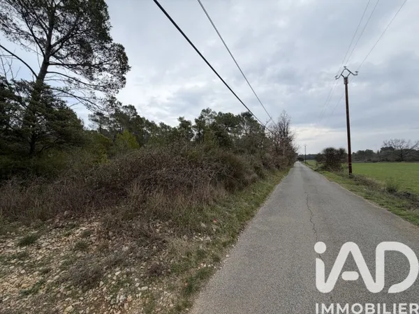 Terrain 19895 m²