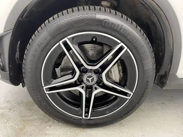 Mercedes Glc 300 e 9g-tronic 4matic — photo 18