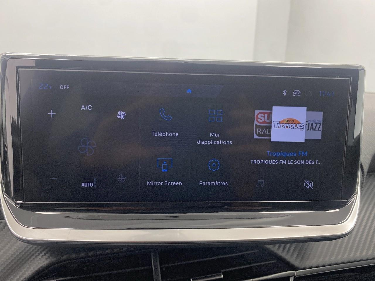 Peugeot 208 hybrid 110 ch e-dcs6 allure — photo 13
