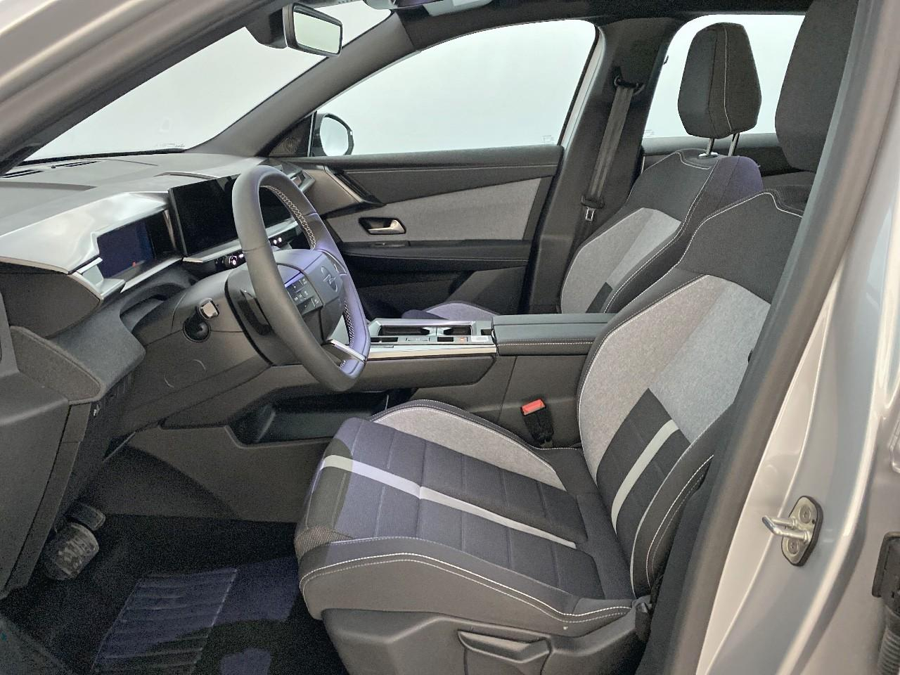 Opel Grandland 1.2 turbo hybrid 145 ch e-dct6 edition — photo 9