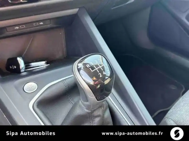 Volkswagen Golf 2.0 tdi scr 115 bvm6 — photo 18
