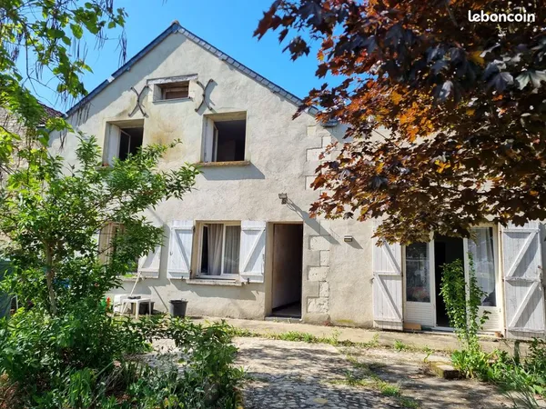 Maison de village 6 chambres sur 1600 m² de terrain