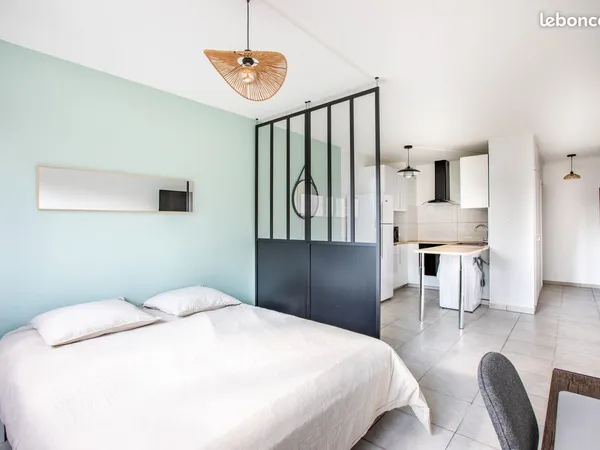 Studio meublé de 30 m² rénové et meublé, avec parking sécurisé, Idéal étudiant ou jeune actif, Mulho