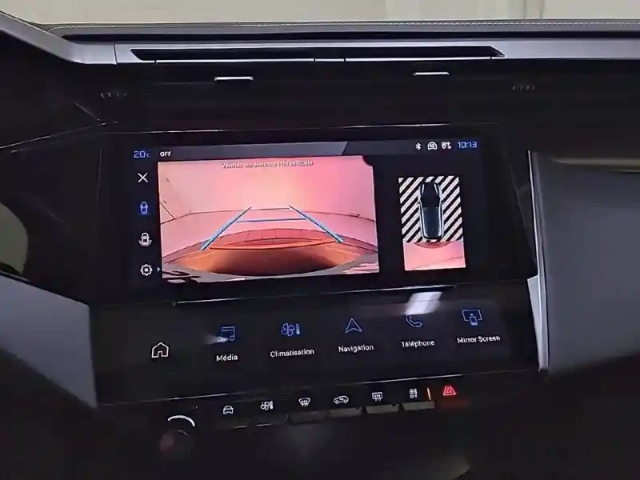 Peugeot 308 phev 225 e-eat8 — photo 23