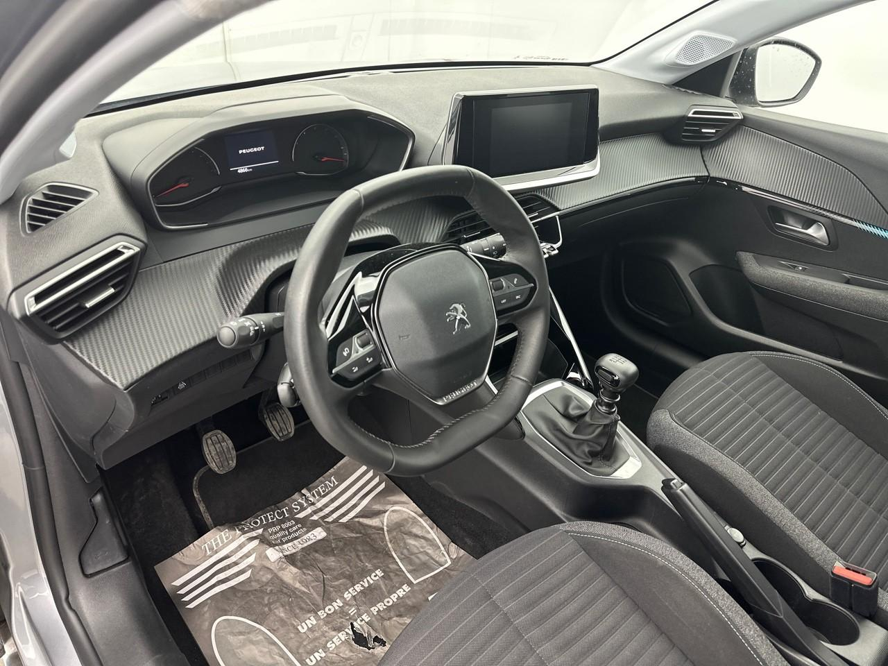 Peugeot 208 puretech 100 s&s bvm6 style — photo 8