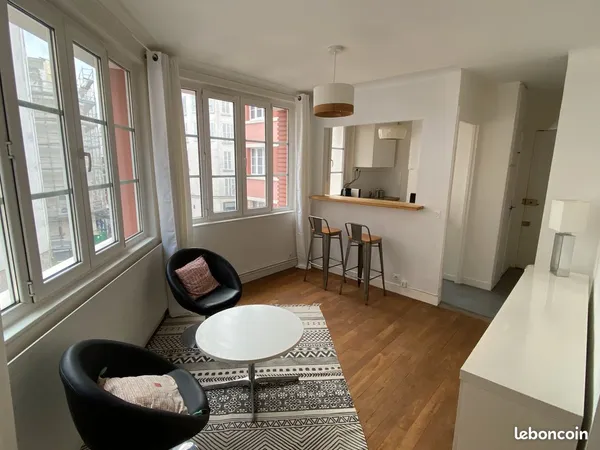 Paris 16e - Rue Jouvenet - Très beau studio rénové - 27 m² - lumineux - immeuble de standing
