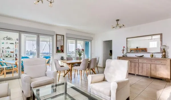 Appartement 4 pièces 166 m²
