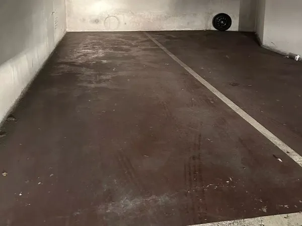 Paris 16ème - Loue parking double 10m²