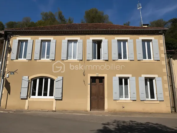 Maison 8 pièces 207 m²