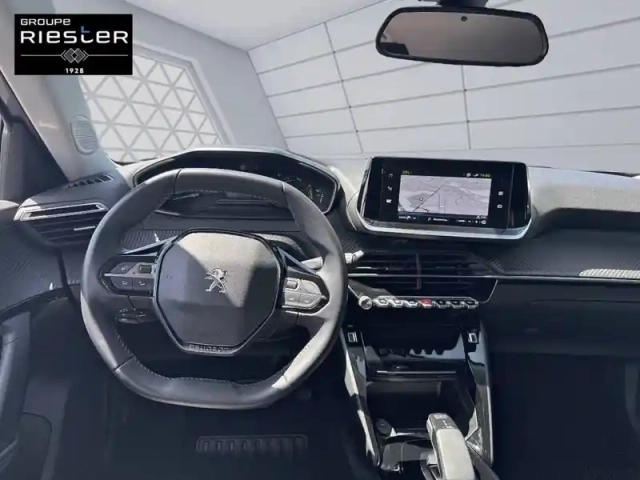 Peugeot 2008 electrique 136 ch — photo 8