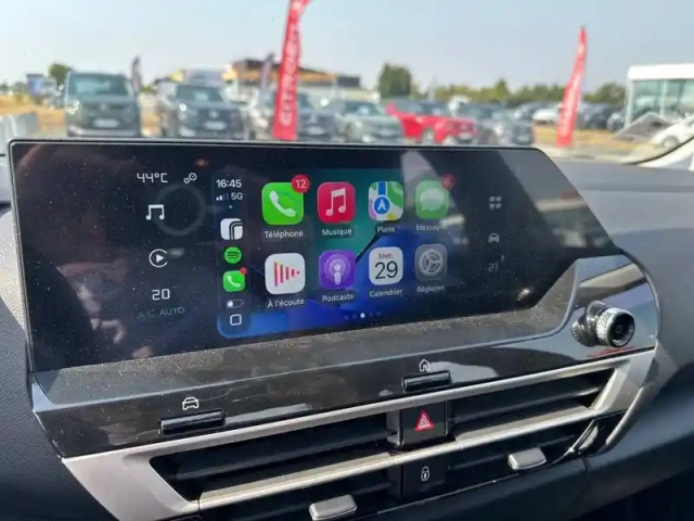 Citroën C4 e- 136 ch automatique — photo 19