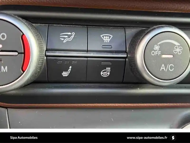 Alfa Romeo Stelvio 2.2 210 ch q4 at8 — photo 34