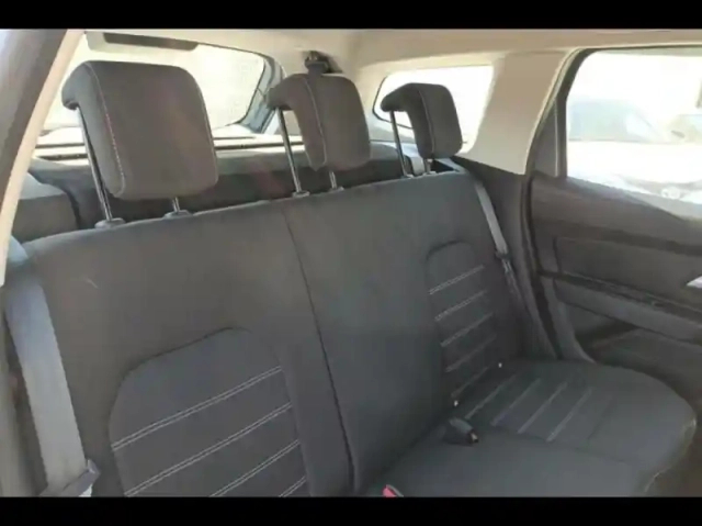 Dacia Duster 1.0 eco-g 100ch expression — photo 11