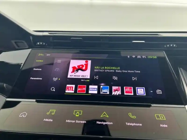 Peugeot 408 puretech 130 ch s&amp;s eat8 — photo 21