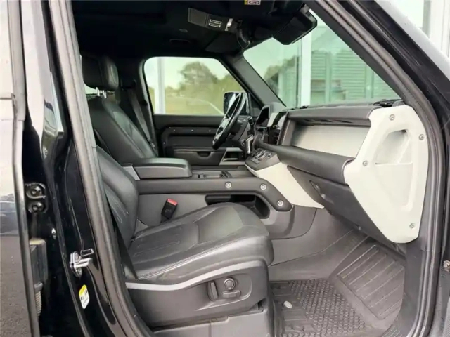 Land Rover Defender 110 d300 mhev bva8 x-dynamic — photo 119
