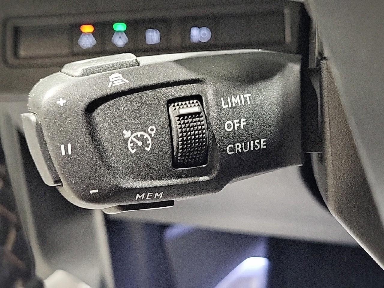 Peugeot 3008 hybrid 225 e-eat8 gt — photo 22