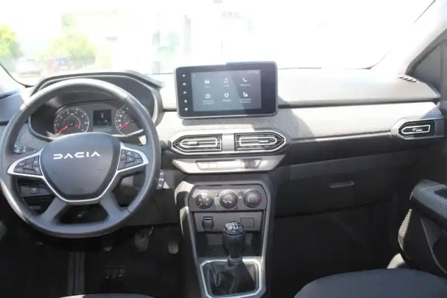 Dacia Sandero eco-g 100 — photo 25