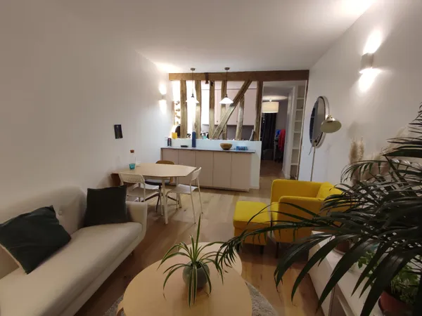 Loue appartement 2 pièces métro Anvers