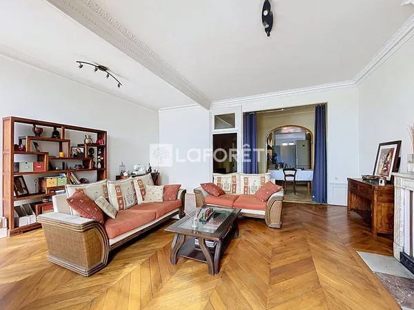 Appartement 4 pièces 152 m²