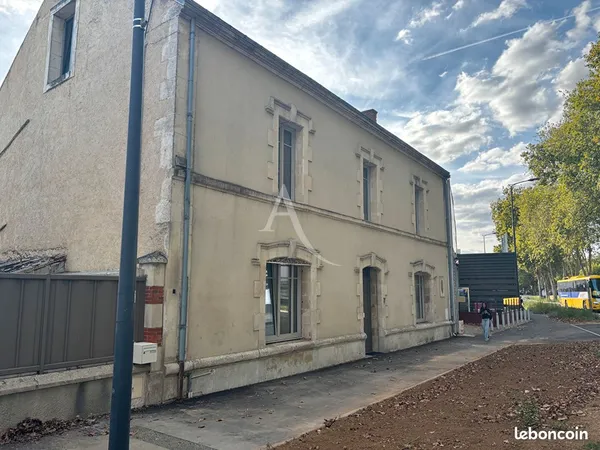 Maison 11 pièces 356 m²