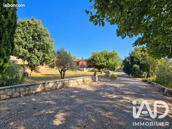 Villa 7 pièces 126 m²
