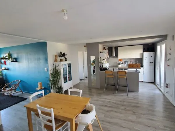 Appartement T3 traversant - 74m² - Bords de Sèvre