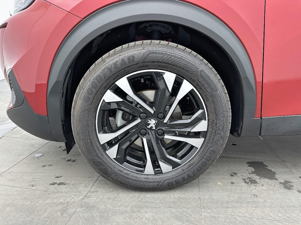 Peugeot 2008 puretech 100 s&s bvm6 allure — photo 14