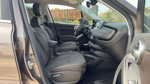 Fiat 500X 1.6 E-Torq 110 4X2 - Urban Rock – 2016 – 111691 km – Essence – Boîte Manuelle — photo 18