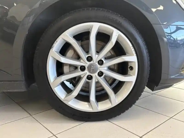 Audi A4 40 tdi basis — photo 14