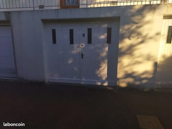 Garage à louer
